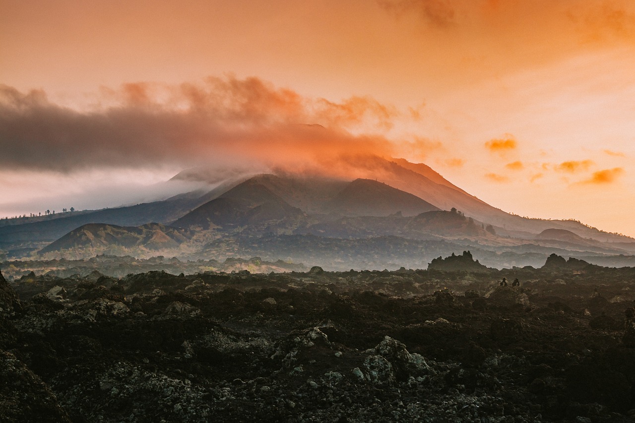 Esperienza - Trekking all'alba sul Monte Batur