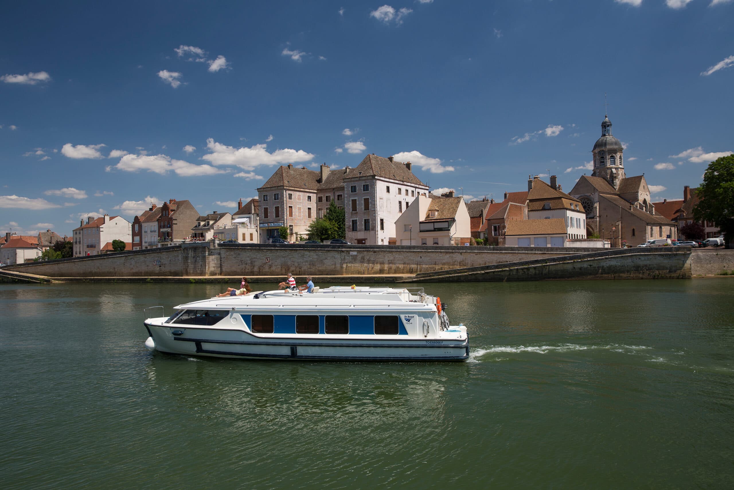 Le Boat..Burgundy..June 2014