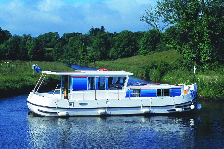 Houseboat P 1120r